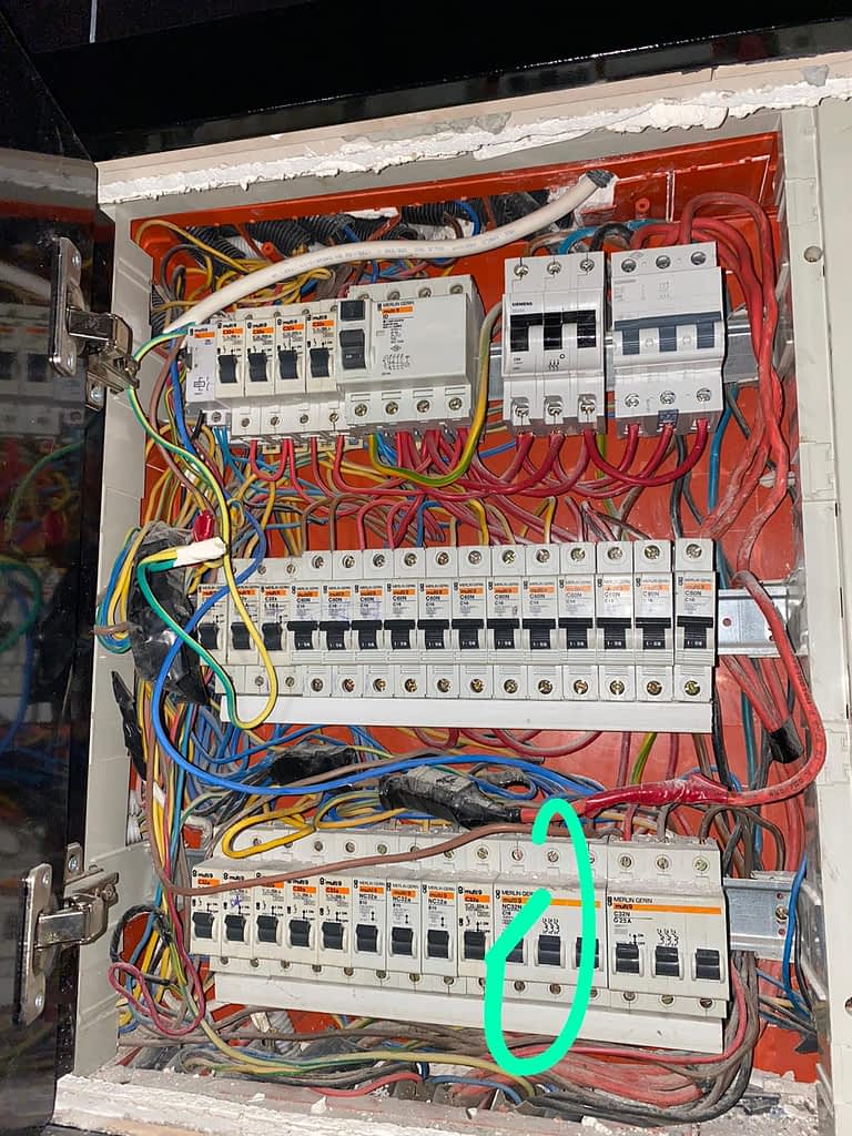 Ispartakule acil elektrikçi