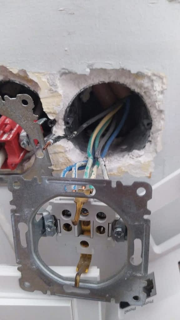 Bahçeşehir elektrikçi